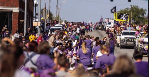 BHS Homecoming Parade .... Go Pirates