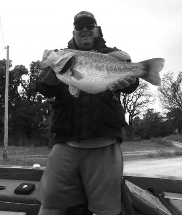 Rick Thompson caught this 9 lb. 9 oz. largemouth bass at Pauls Valley Lake.