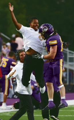 Pirates, 33 - Berryhill, 35