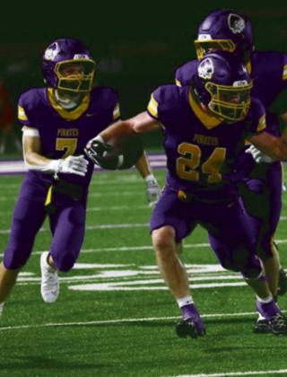 Pirates, 33 - Berryhill, 35