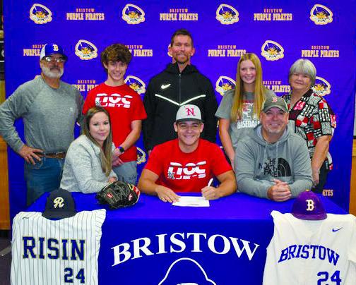 Parker Ledbetter has signed to play baseball at Northern Oklahoma College-Enid.